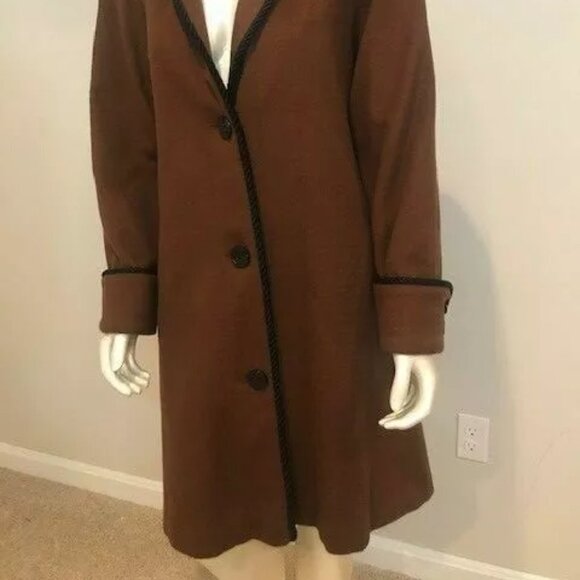 Designs by Projections Trench - Picture 3 of 7